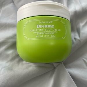 Dreamy Radiating Body Cream - Green